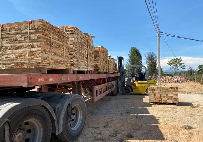 Thủ tục vận chuyển gỗ thành phẩm